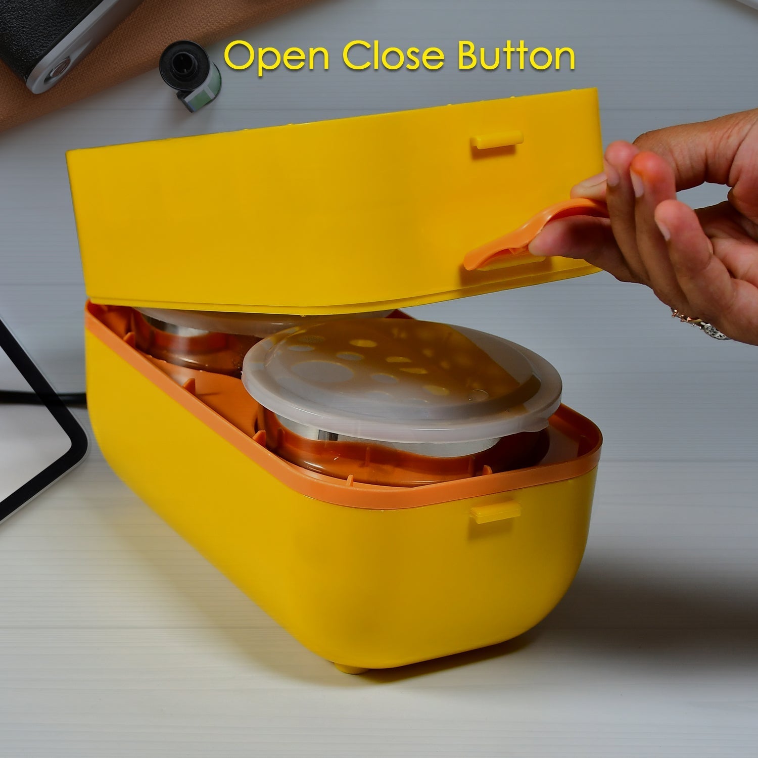 Electric lunch box with heating function Electric lunch box with heating function